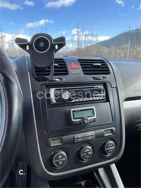 Usado VW Golf IV Sportline 105 CV (77 kW) 2006 Negro Berlina