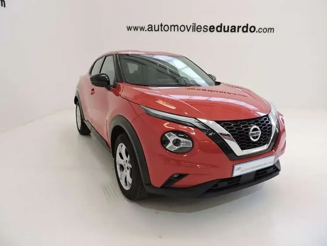 Usado Nissan Juke N-Connecta 114 CV (83 kW) 2021 Rojo SUV
