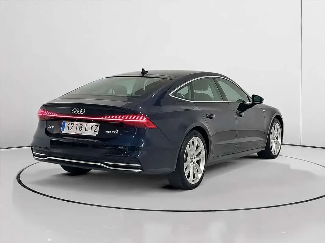 Usado Audi A7 Sportback S-Line 204 CV (150 kW) 2022 Azul Utilitario