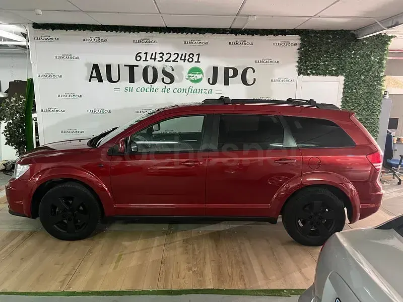 Usado Dodge Journey SE 140 CV (102 kW) 2009 Granate SUV