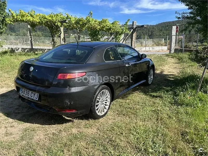 Usado Alfa Romeo GT Distinctive 150 CV (110 kW) 2004 Negro Coupe