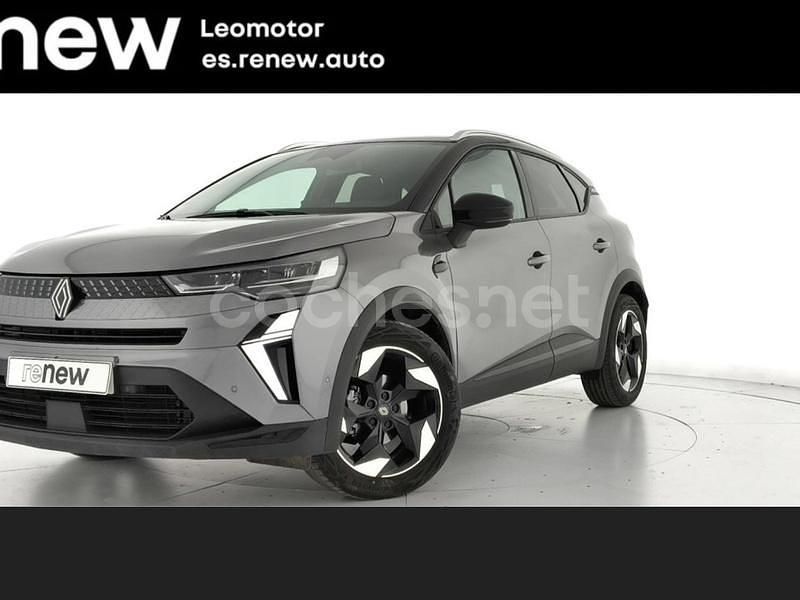 Usado Renault Captur Techno 100 CV (73 kW) 2025 Gris / plata SUV