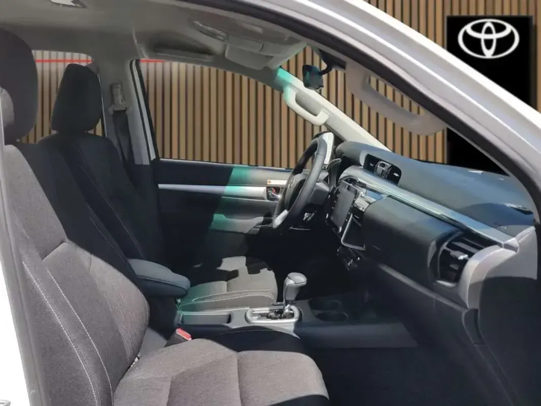 Nuevo Toyota HiLux 220 CV (161 kW) 2026 Blanco Pickup/Camioneta