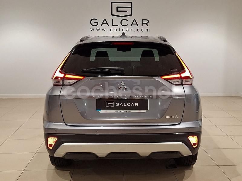 Usado Mitsubishi Eclipse Cross 188 CV (138 kW) 2021 Gris / plata SUV
