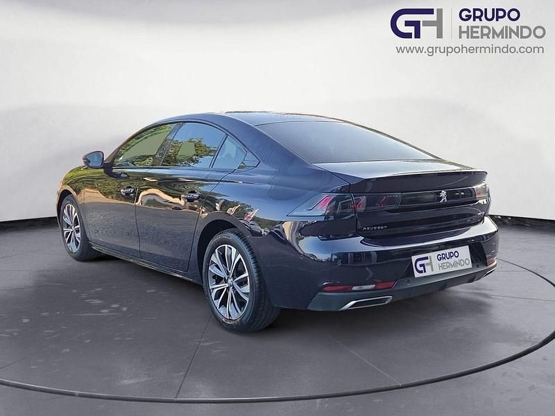 Usado Peugeot 508 Allure 130 CV (95 kW) 2022 Azul Berlina