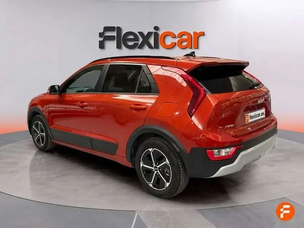 Usado Kia Niro 184 CV (135 kW) 2023 Naranja SUV