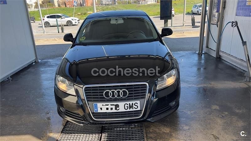 Usado Audi A3 Ambition 105 CV (77 kW) 2009 Negro Utilitario