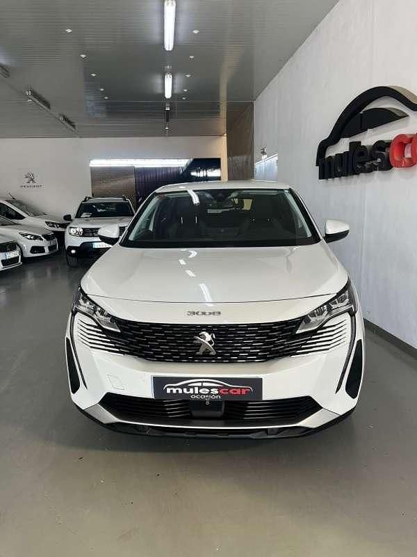 Usado Peugeot 3008 Active 131 CV (96 kW) 2021 Blanco SUV