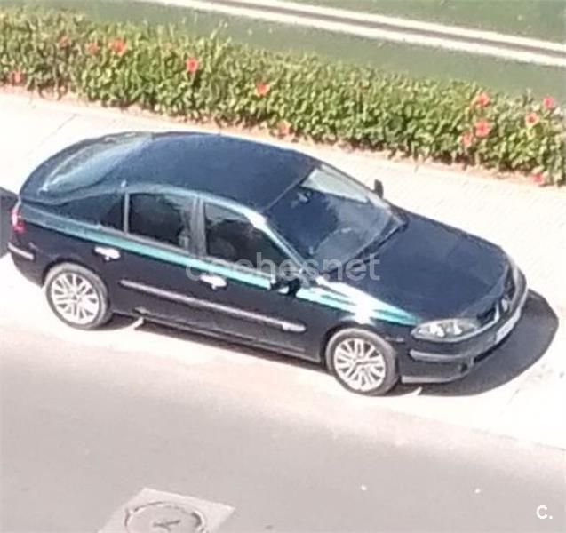 Verde Usado 2006 Renault Laguna II Dynamique Berlina | 2500 € (Buen precio) - Imagen 1/1