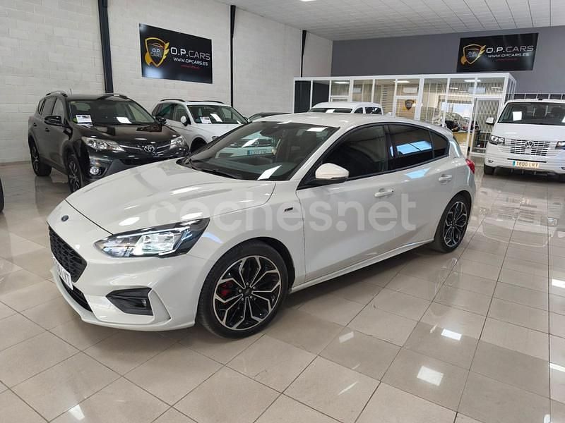 Blanco Usado 2021 Ford Focus ST-Line Berlina | 19.900 € (Precio justo) - Imagen 1/4