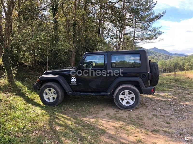 Usado Jeep Wrangler Sport 177 CV (130 kW) 2008 Negro SUV