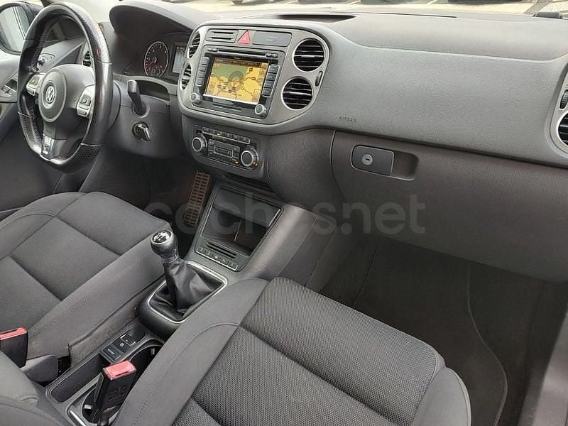 Usado VW Tiguan R-line 170 CV (125 kW) 2011 Blanco SUV