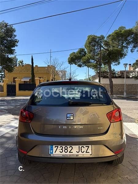 Usado Seat Ibiza FR 105 CV (77 kW) 2015 Gris / plata Berlina
