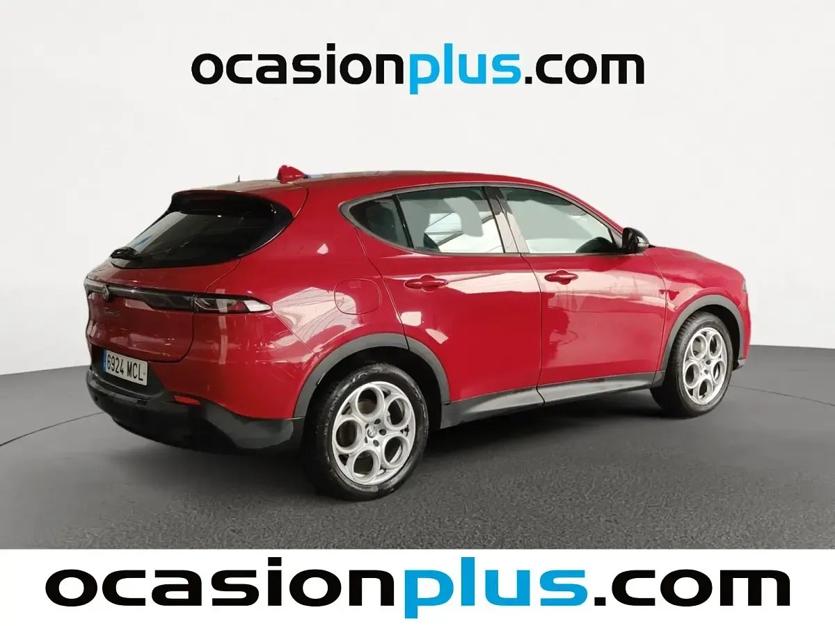 Usado Alfa Romeo Tonale Sprint 131 CV (96 kW) 2022 Rojo SUV