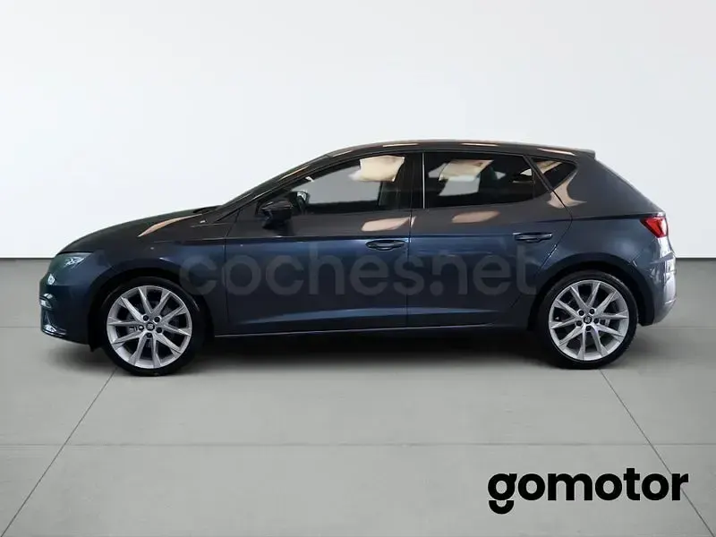 Usado Seat Leon FR 150 CV (110 kW) 2018 Gris / plata Berlina