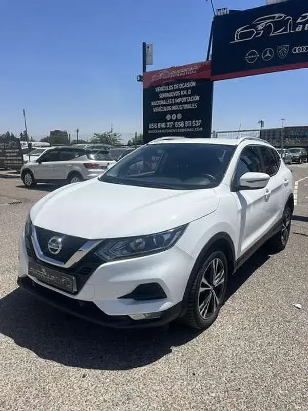 Usado Nissan Qashqai Acenta 150 CV (110 kW) 2020 Blanco SUV