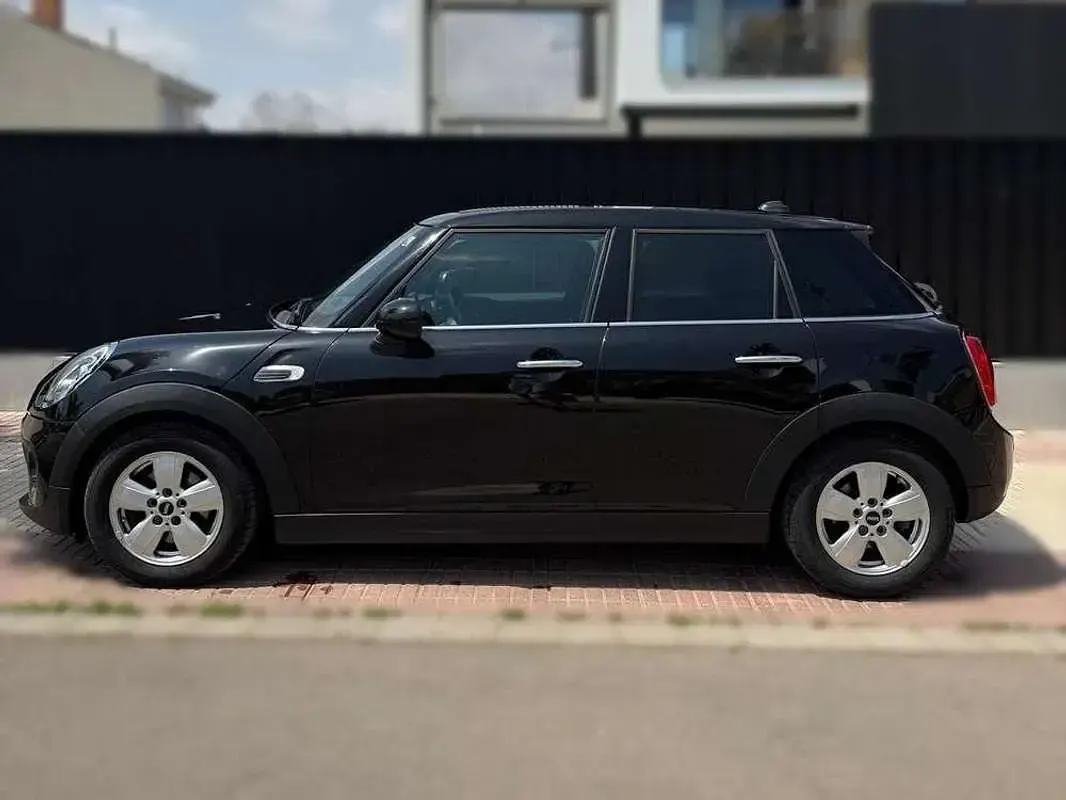 Usado Mini Cooper D 116 CV (85 kW) 2015 Negro Utilitario