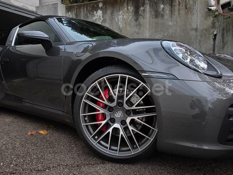 Usado Porsche 911 450 CV (330 kW) 2024 Gris / plata Coupe