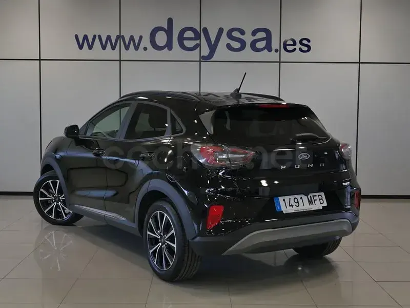 Usado Ford Puma Titanium 125 CV (91 kW) 2023 Negro SUV