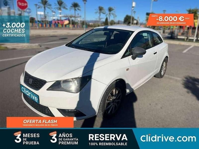 Usado Seat Ibiza SC Reference 90 CV (66 kW) 2013 Blanco Utilitario