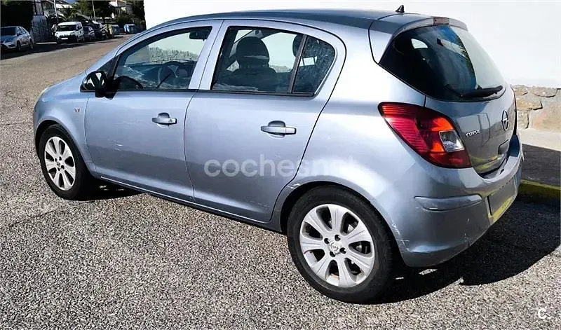 Usado Opel Corsa Cosmo 75 CV (55 kW) 2008 Azul Utilitario
