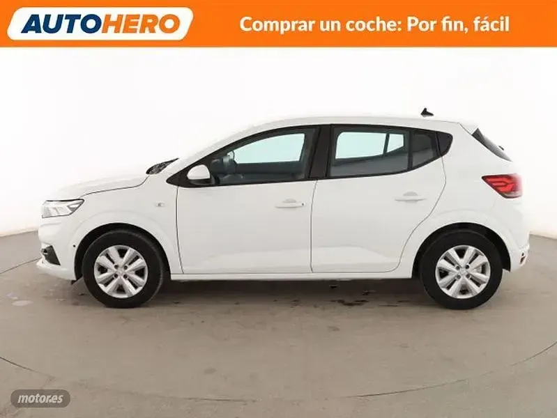 Usado Dacia Sandero Comfort 91 CV (66 kW) 2022 Blanco Berlina