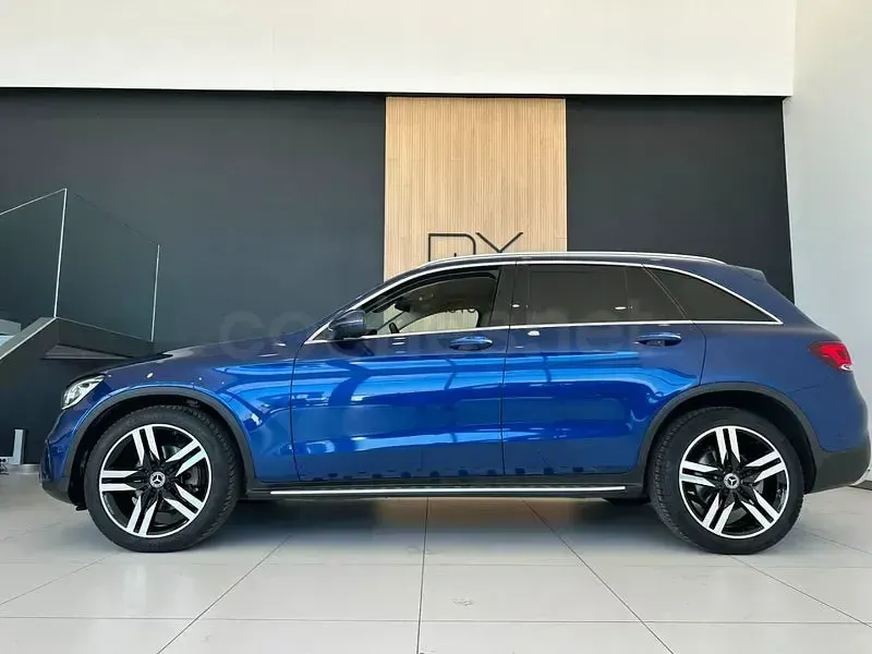 Usado Mercedes GLC220 Avantgarde 194 CV (142 kW) 2021 Azul SUV