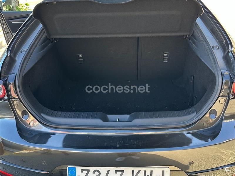 Usado Mazda 3 122 CV (89 kW) 2019 Gris / plata Berlina