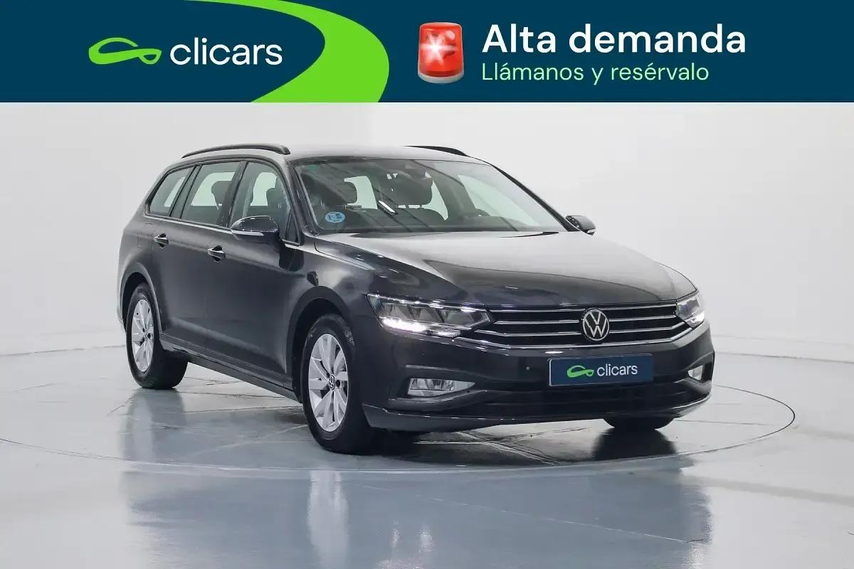 Usado VW Passat Business 122 CV (89 kW) 2021 Gris Familiar
