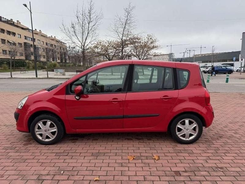 Usado Renault Modus Authentique 75 CV (55 kW) 2010 Monovolumen