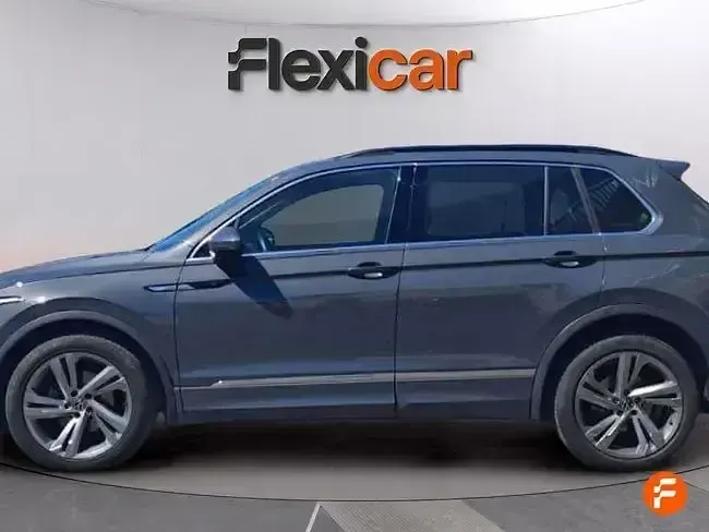 Usado VW Tiguan R-line 150 CV (110 kW) 2021 Gris SUV