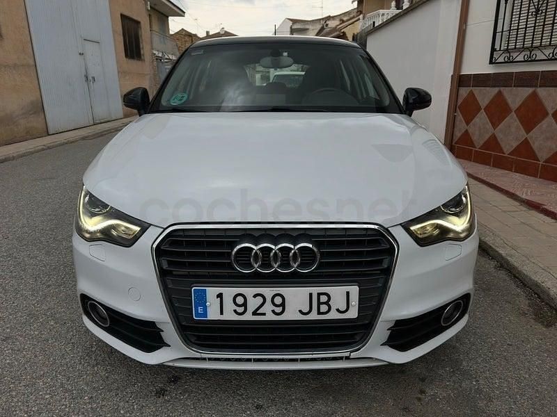 Usado Audi A1 Sportback Ambition 140 CV (102 kW) 2014 Blanco Utilitario