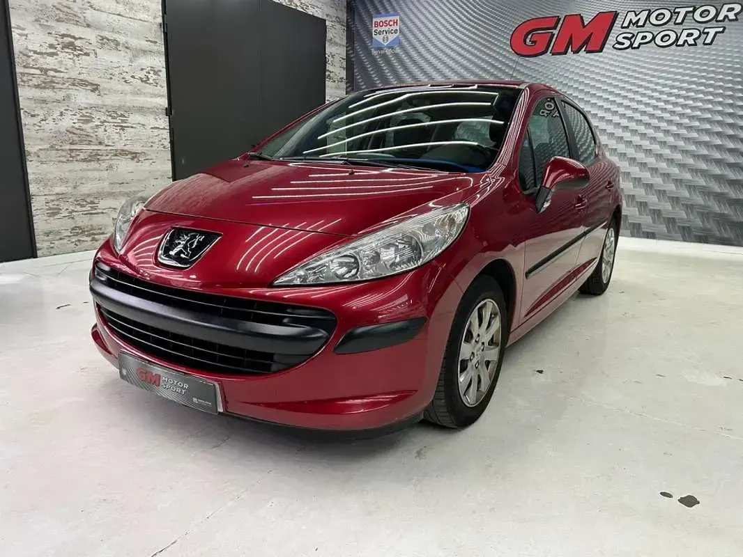 Usado Peugeot 207 75 CV (55 kW) 2007 Burdeos Utilitario