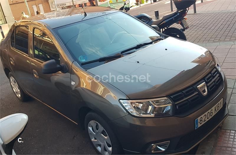 Usado Dacia Logan Ambiance 90 CV (66 kW) 2017 Beige Berlina