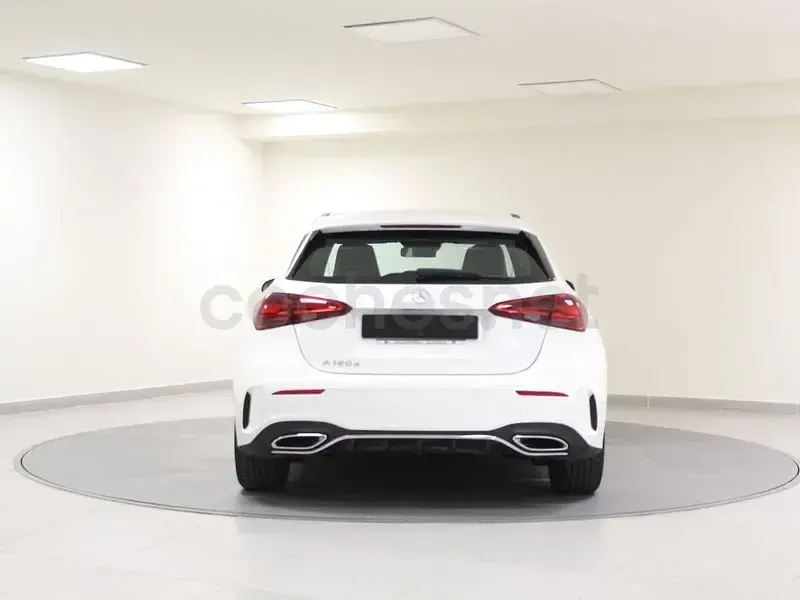 Usado Mercedes A180 116 CV (85 kW) 2023 Blanco Berlina