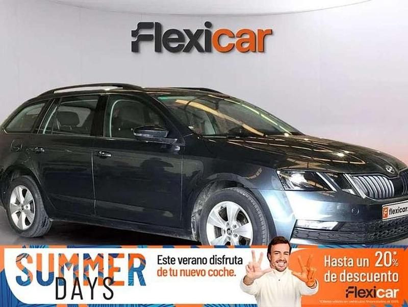 Gris Usado 2019 Skoda Octavia Ambition Familiar | 11.490 € (Buen precio) - Imagen 1/4