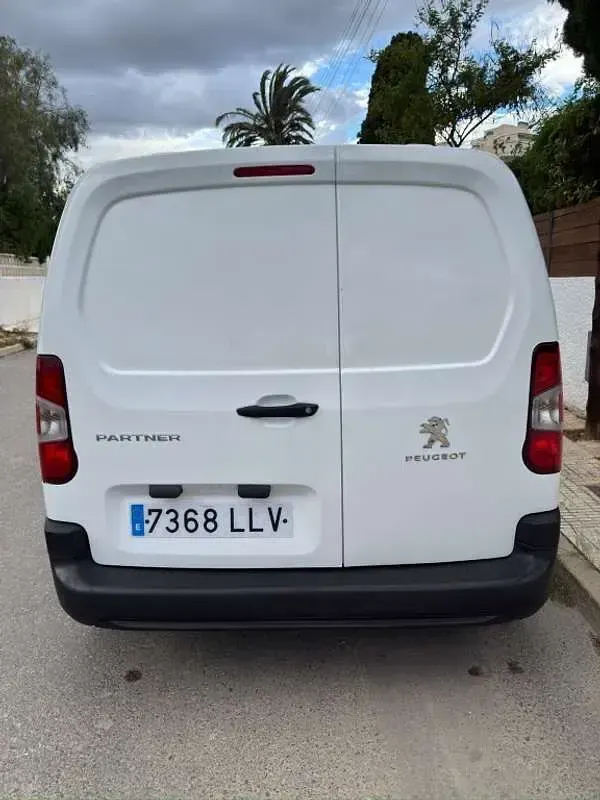 Usado Peugeot Partner S 102 CV (75 kW) 2020 Blanco Monovolumen