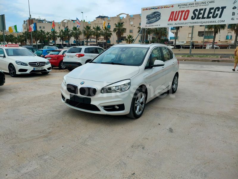 Blanco Usado 2016 BMW 225 Active Tourer iPerformance Monovolumen | 18.900 € (Caro) - Imagen 1/4