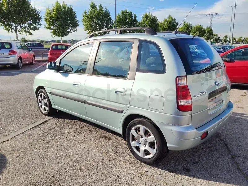 Usado Hyundai Matrix GLS 110 CV (80 kW) 2007 Verde Monovolumen