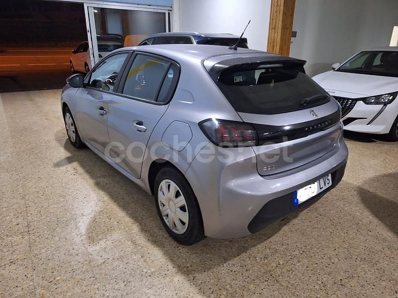 Gris / plata Usado 2021 Peugeot 208 Active Utilitario | 7900 € (Super precio) - Imagen 1/1