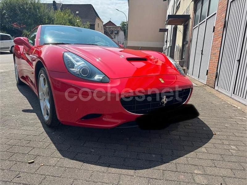 Rojo Usado 2014 Ferrari California Descapotable | 69.000 € - Imagen 1/4