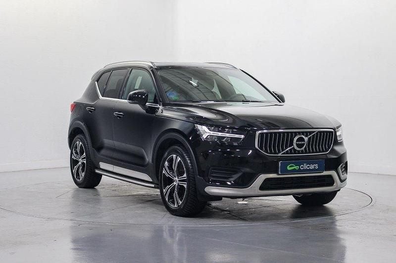Usado Volvo XC40 Plus 262 CV (192 kW) 2022 Negro SUV