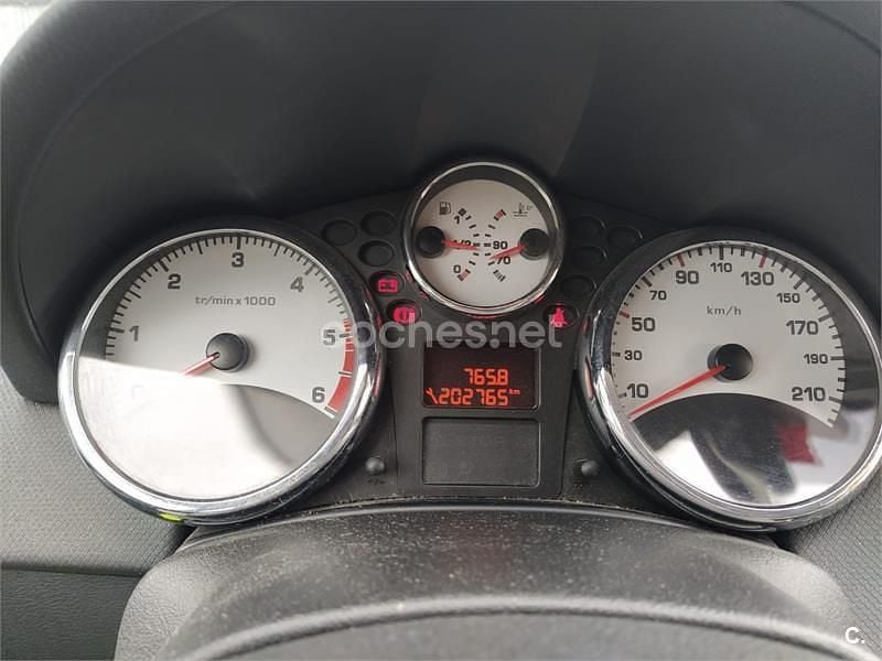 Usado Peugeot 207 Active 92 HP (67 kW) 2012 Azul Sedan