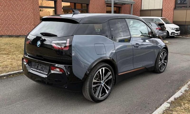 Usado BMW i3 135 kW (184 CV) 2022 Gris Utilitario
