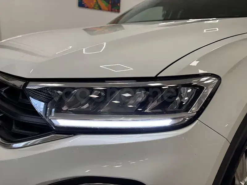 Usado VW T-Roc Life 110 CV (80 kW) 2023 Blanco SUV