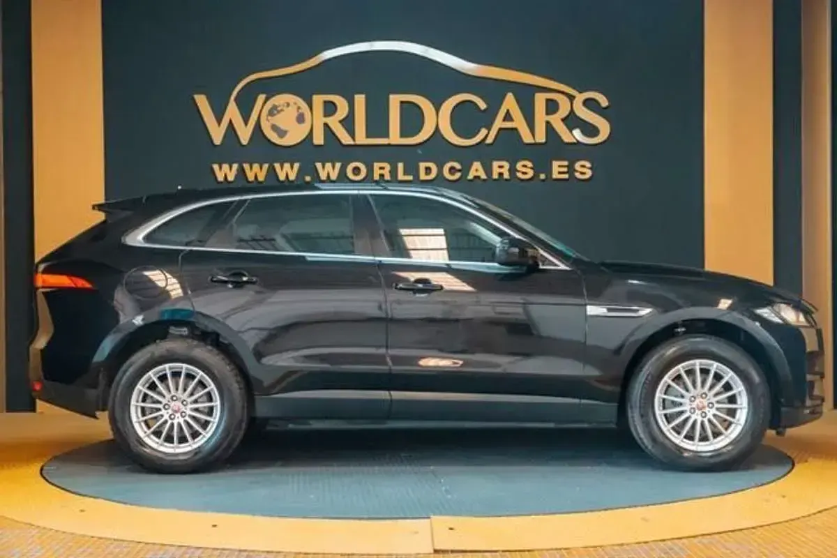 Usado Jaguar F-Pace Prestige 179 CV (131 kW) 2019 Negro SUV