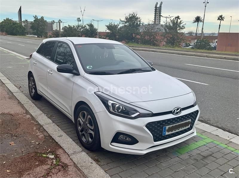 Blanco Usado 2019 Hyundai i20 Berlina | 11.790 € (Precio justo) - Imagen 1/4