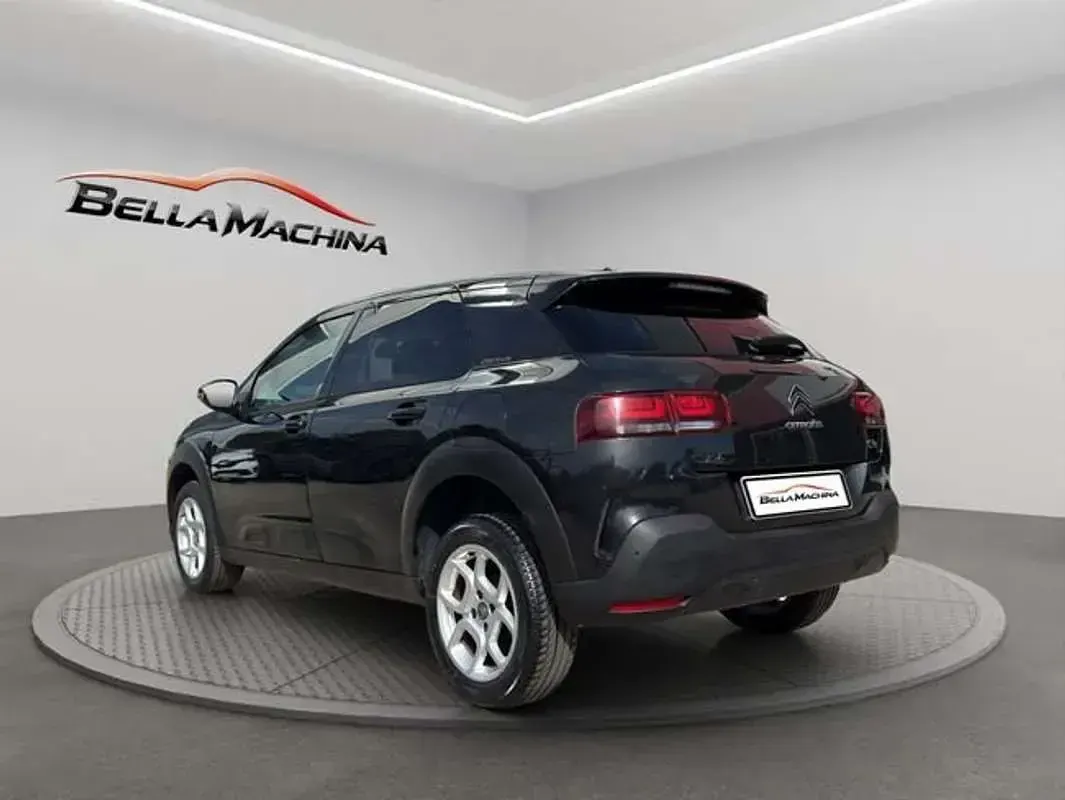 Usado Citroën C4 Shine 102 CV (75 kW) 2018 Negro Berlina