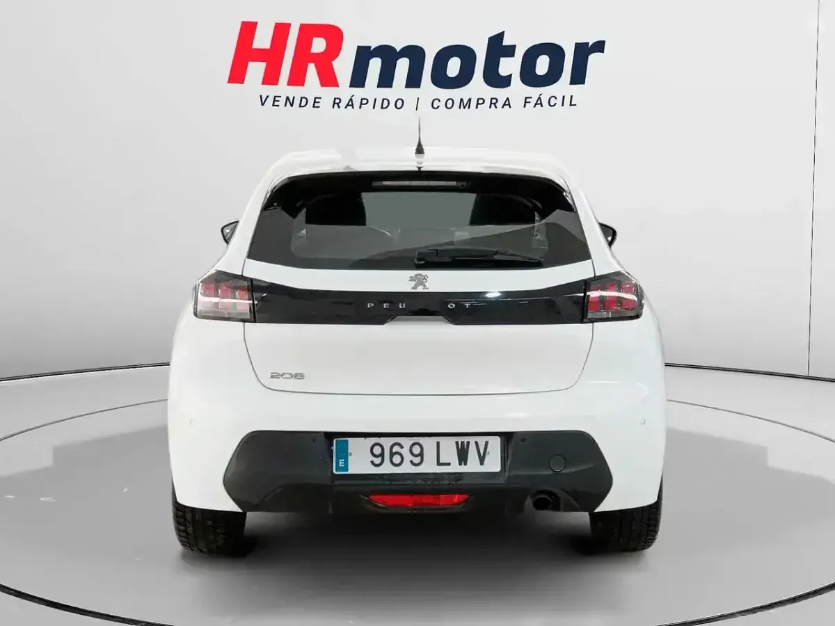 Usado Peugeot 208 Active 102 CV (75 kW) 2022 Blanco Utilitario