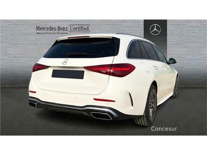 Usado Mercedes C300e AMG line 313 CV (230 kW) 2024 Blanco Familiar